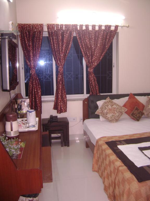 Innra Guest House Kalkutta Zimmer foto