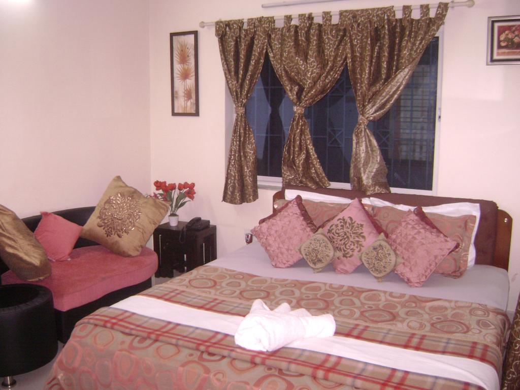 Innra Guest House Kalkutta Zimmer foto
